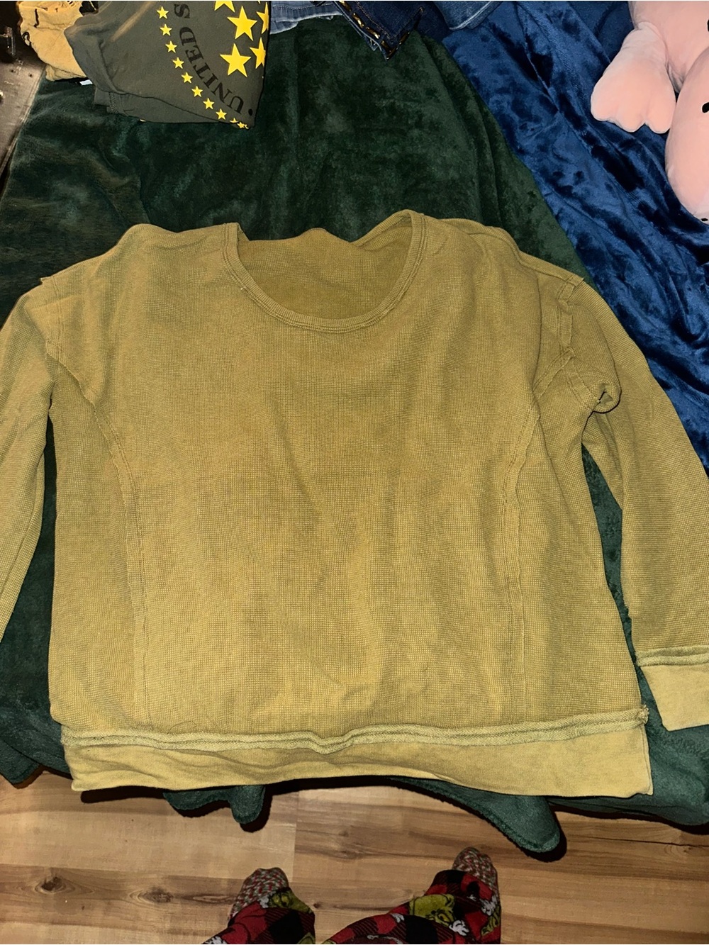 Olive Crewneck Sweatshirt - Women